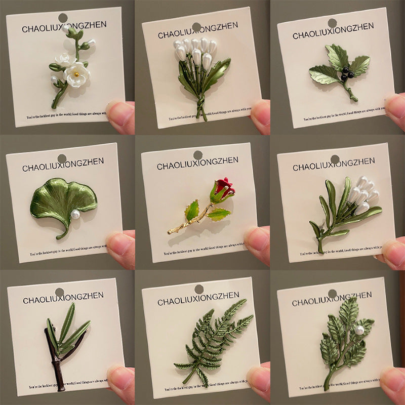 Wholesale Alloy Electroplated Green Pearl Leaf Brooch Pin Chic Floral Corsage Fashion Accessory For Women Boutique Resale Gift