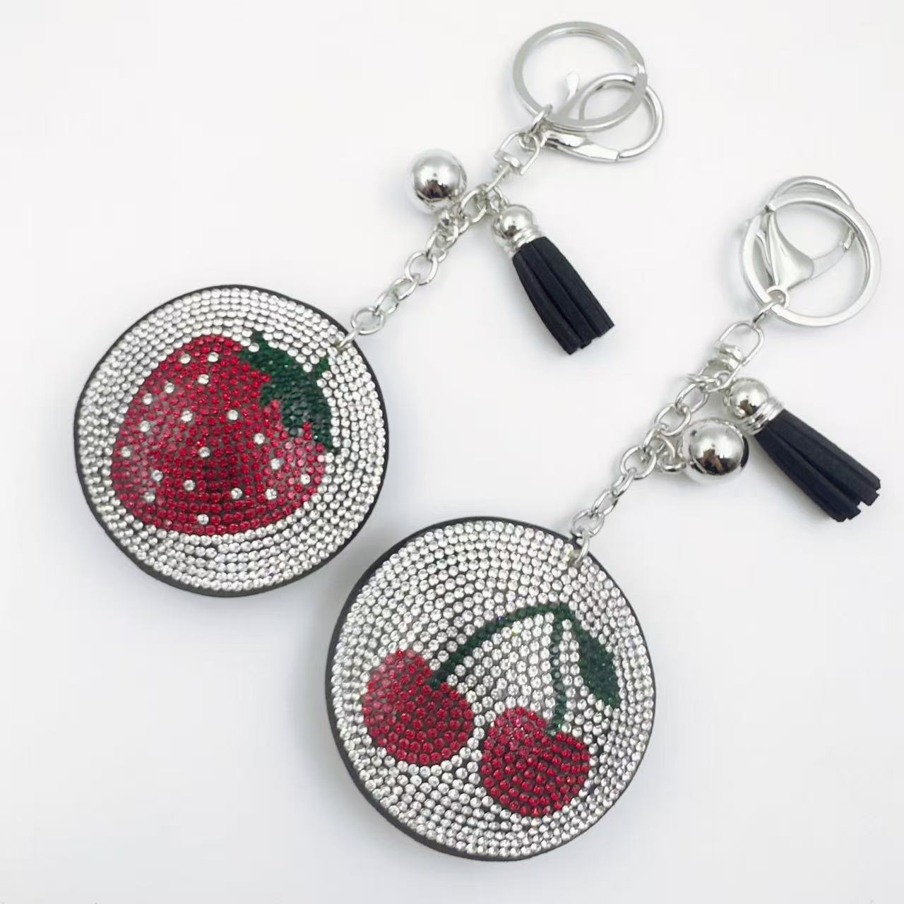 Wholesale Trendy Strawberry Design Rhinestone Keychain Decorative Bag Charm For Everyday Use