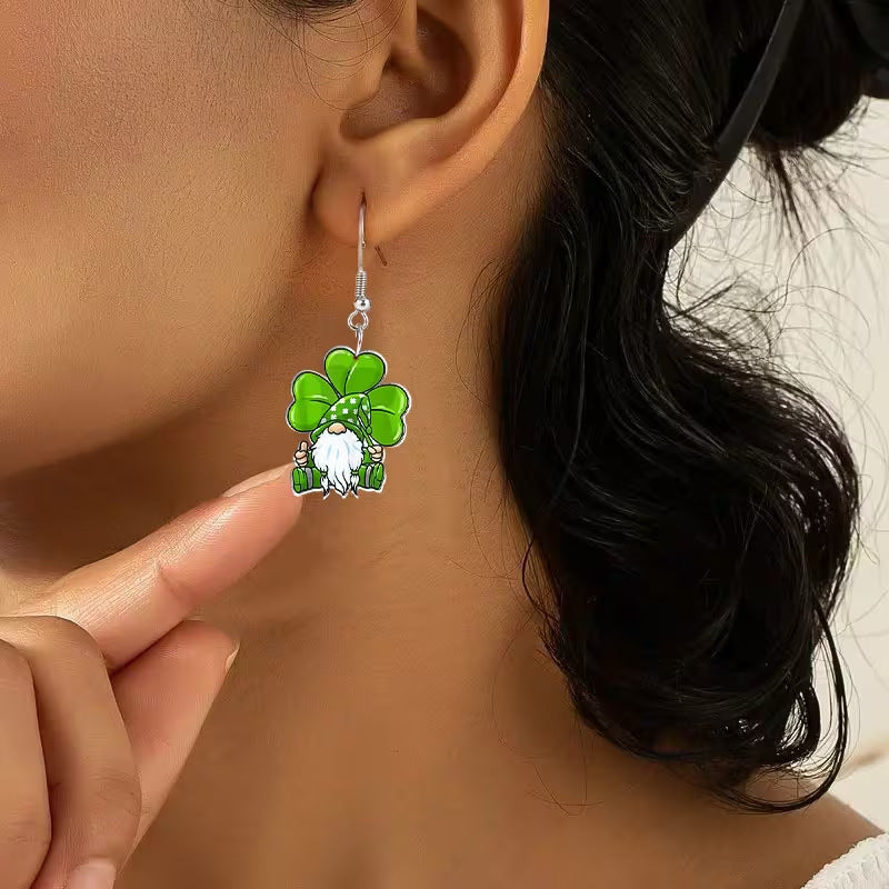 Wholesale St.  Patrick' s Day four-leaf clover acrylic earrings