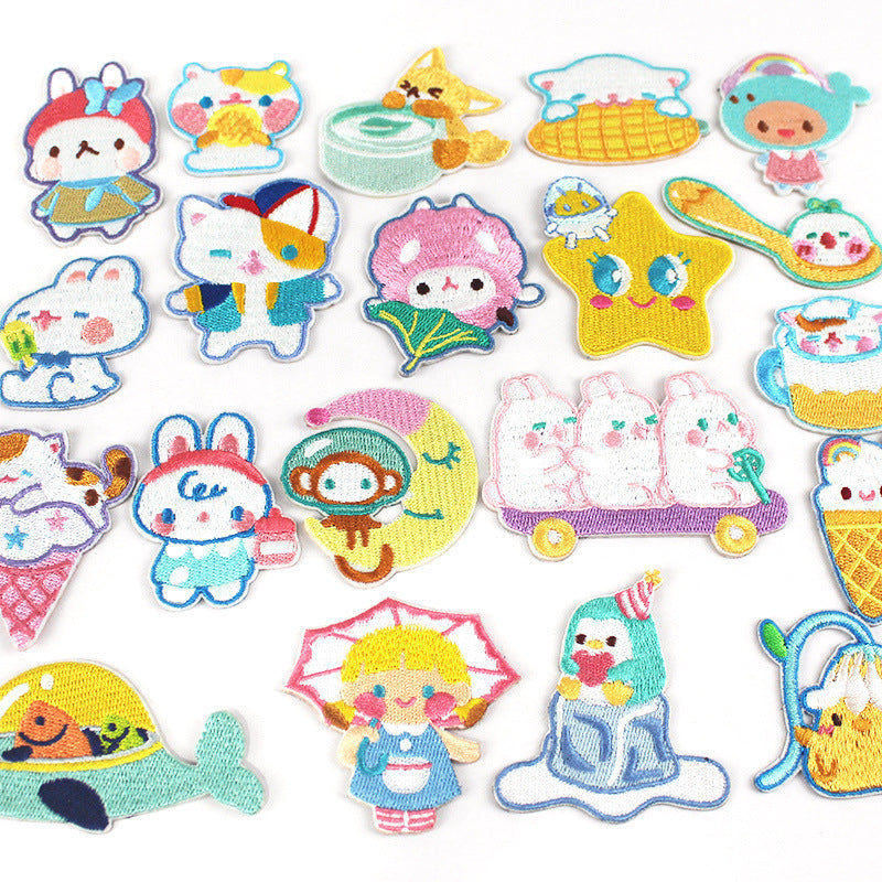 Wholesale Trendy Self Adhesive Astronaut Star Embroidered Patches Non Woven Fabric DIY Decorative For Bags Shoes Clothing Towels