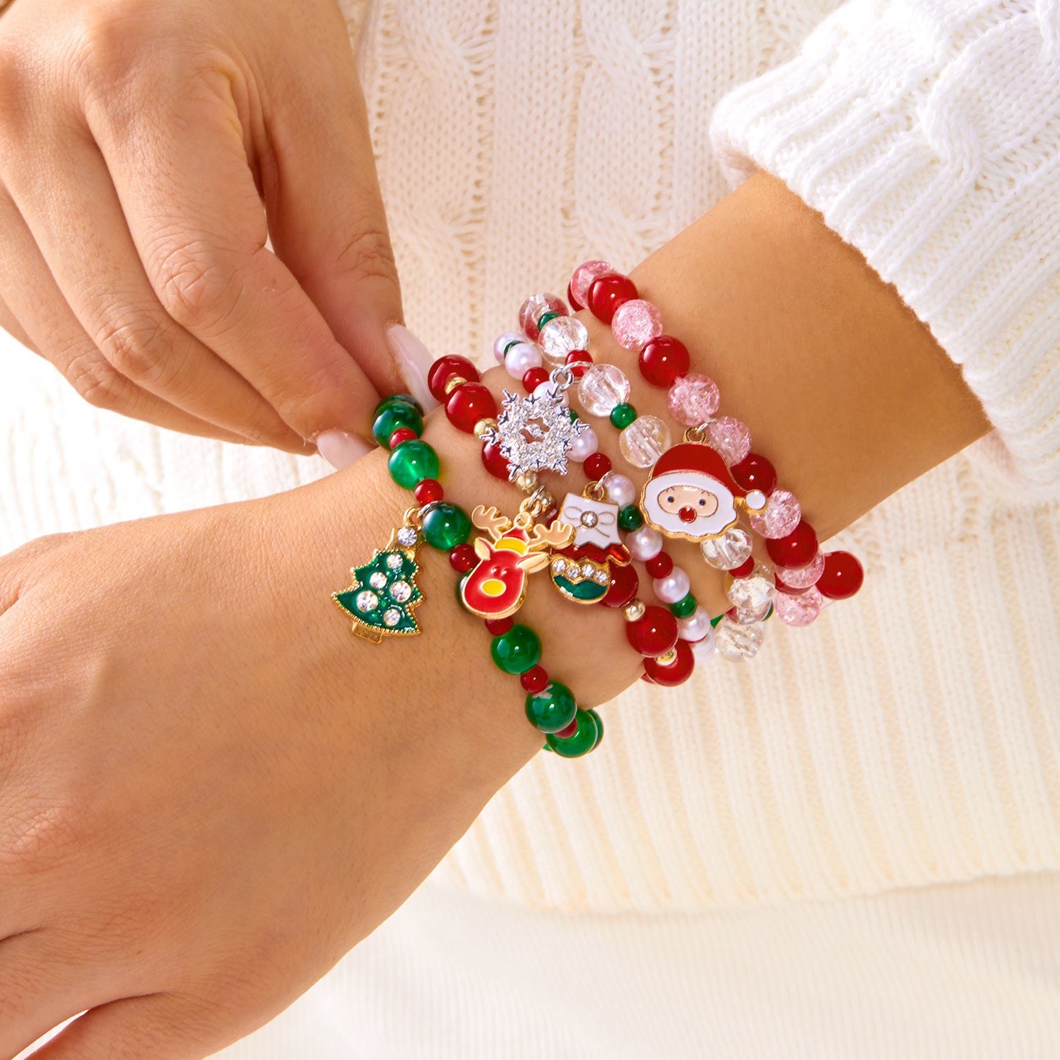 Wholesale Christmas versatile jewelry Christmas tree heart polymer clay colorful beaded bracelet