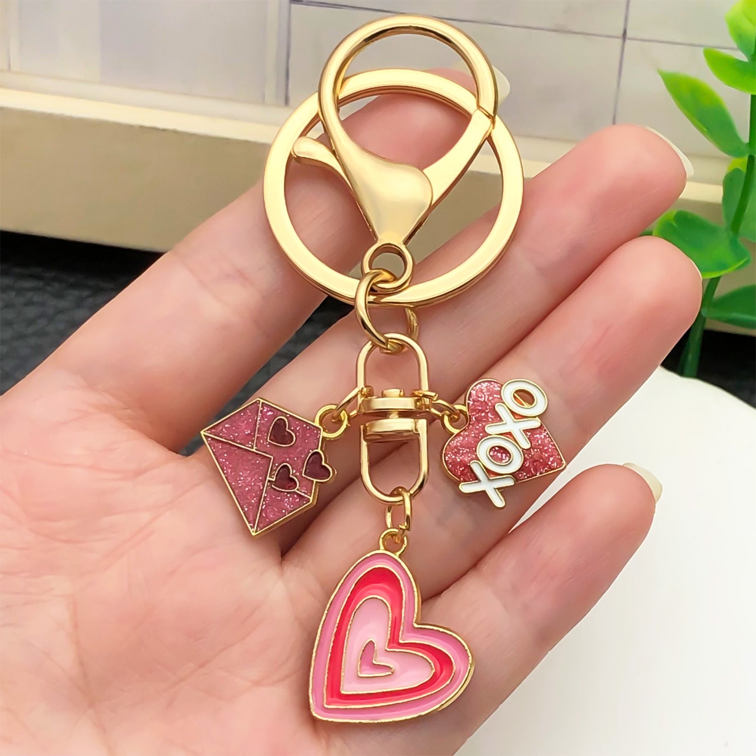 Wholesale Valentine' s Day Heart Envelope  Keychain