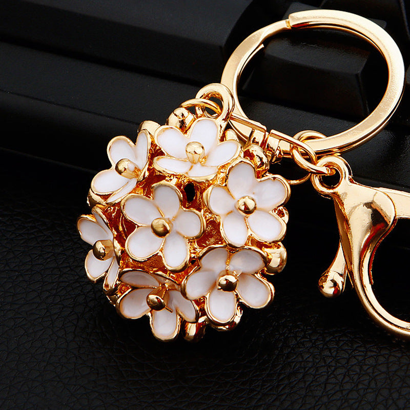 Wholesale Flower Metal Car Keychain With Tassel Pink White Bag Charm And Key Accessory Gift For Women Boutique Resale
