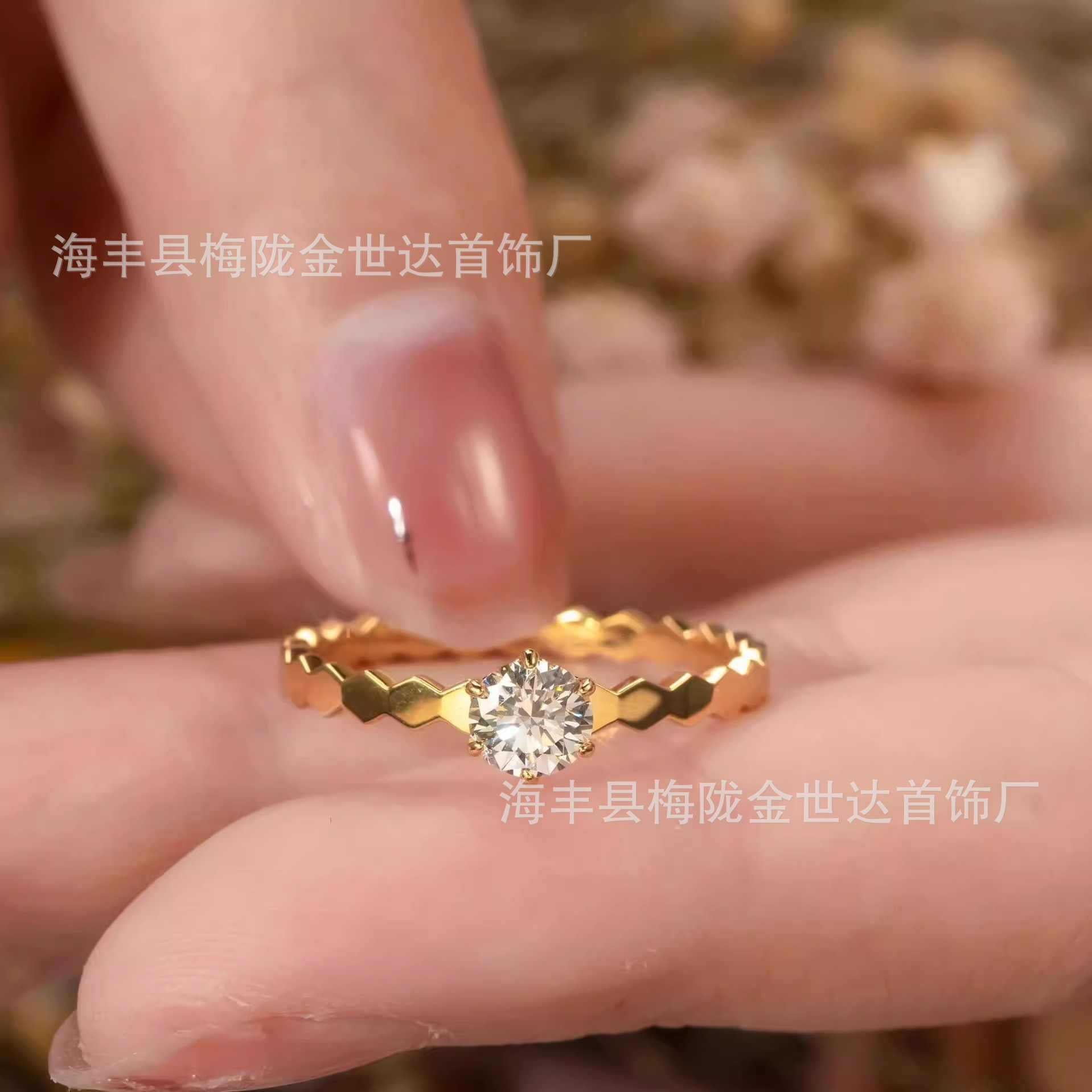 Wholesale Rose Gold Love Honeycomb Main Diamond Ring Couple