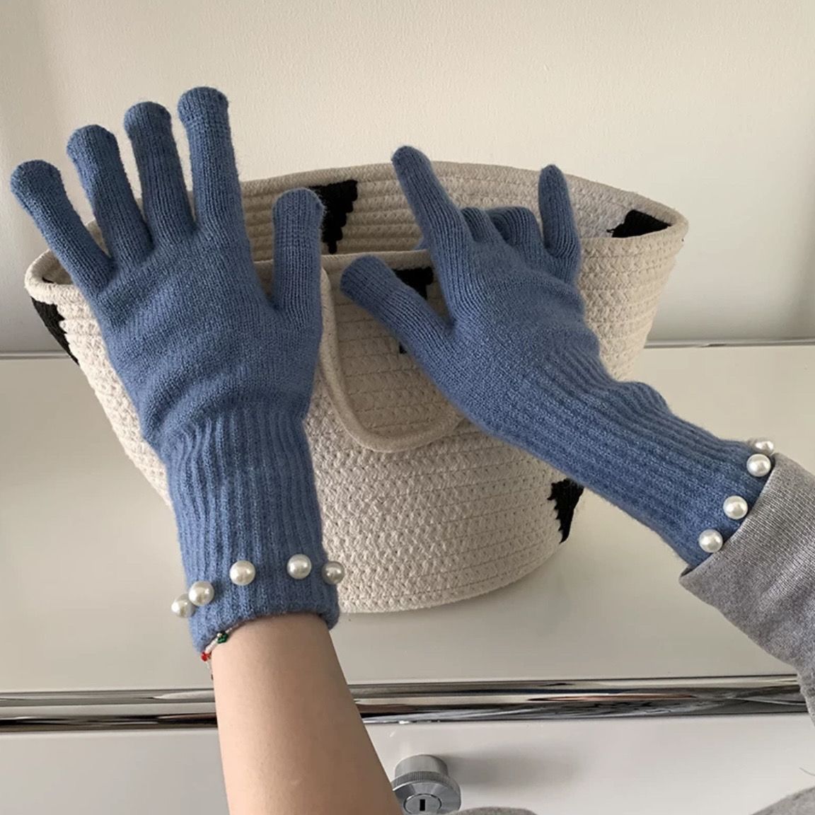 Wholesale Autumn and Winter Cycling Touch Screen Long Woolen Gloves