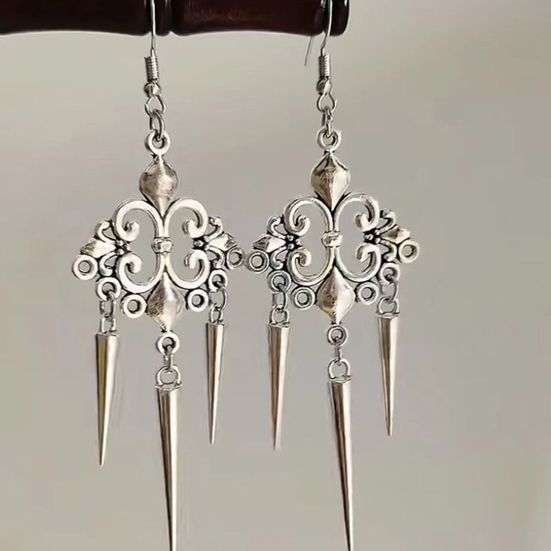 Wholesale Gothic Vintage Pointed Cone Rivet Earrings