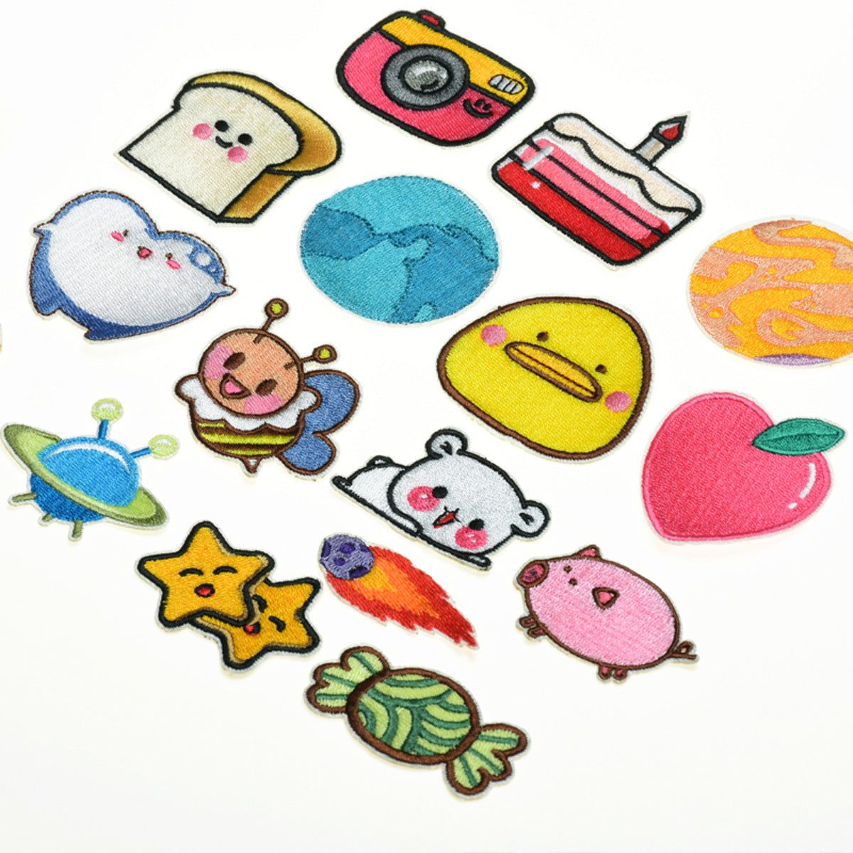 Wholesale Cute Cartoon Bee Embroidered Patch Stylish Decorative Accent For Clothing Hats Towels DIY Craft Supply
