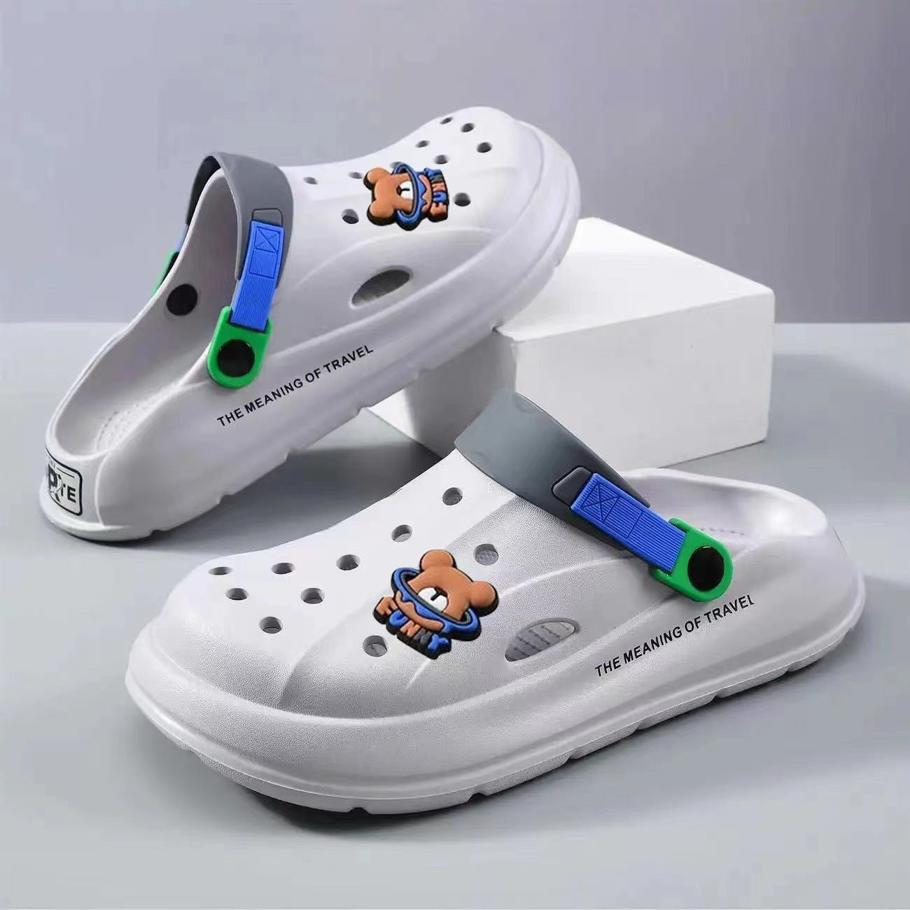 Wholesale Men's summer thick-soled casual sports non-slip soft-soled sandals outdoor dual-use drooping beach slippers