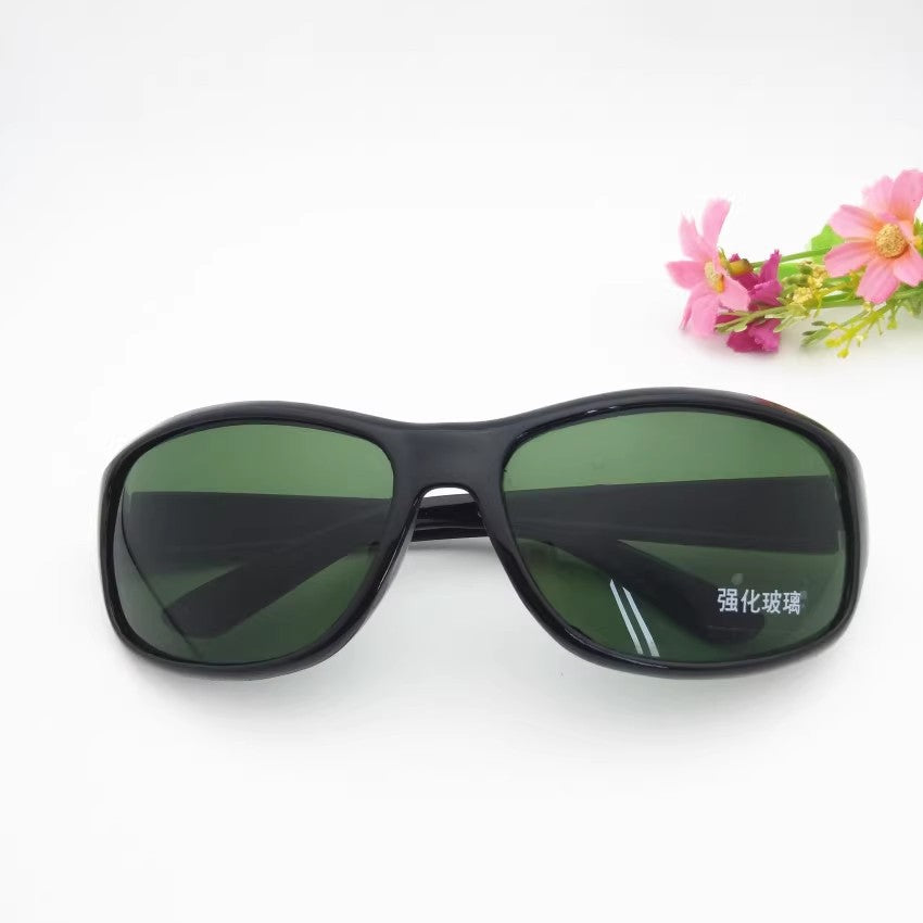 Wholesale Retro Square Frame Sunglasses Tempered Glass Lenses