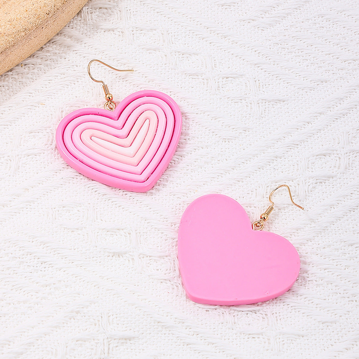Wholesale Acrylic Gradient Heart Earrings
