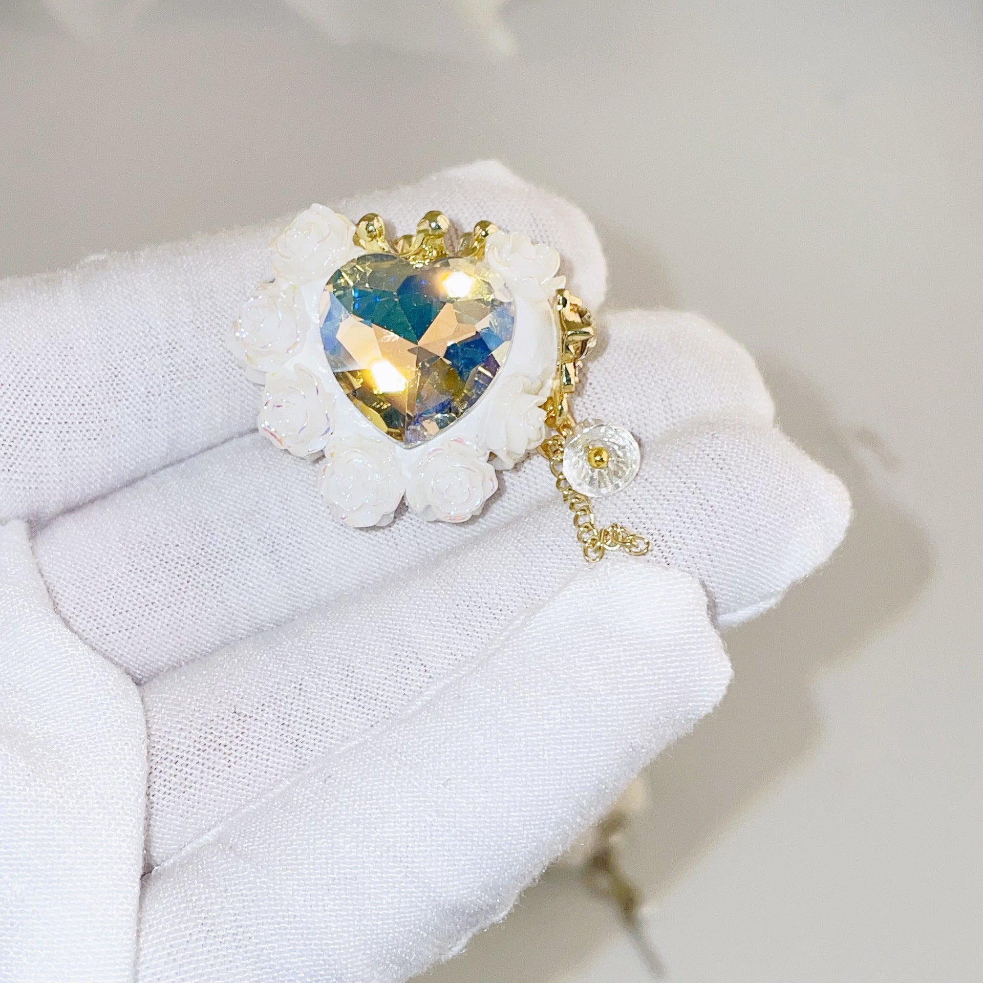 Wholesale Heart-shaped Rose Soft Clay Straight Hole Beads