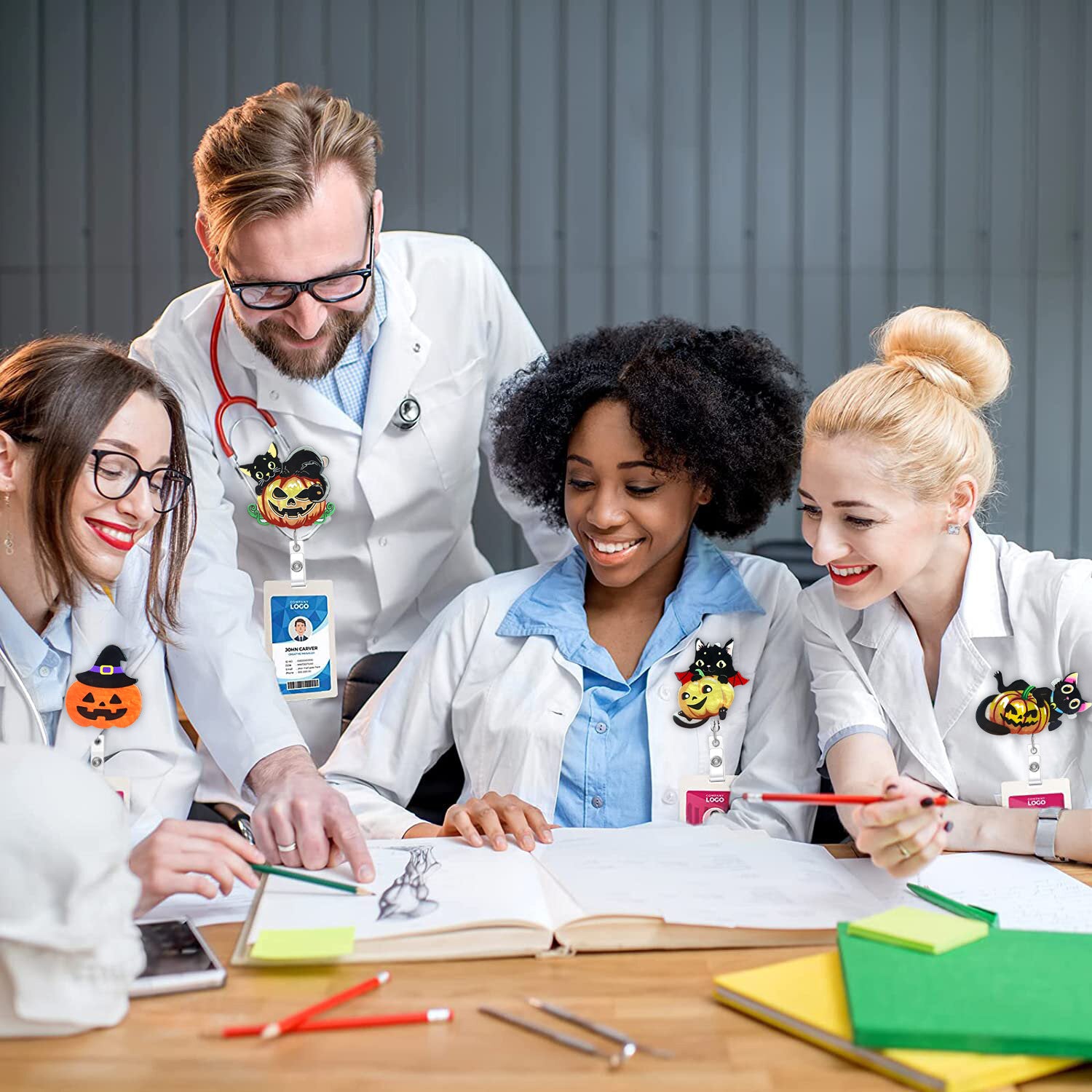 Wholesale halloween acrylic retractable rotating easy pull Badge Reels