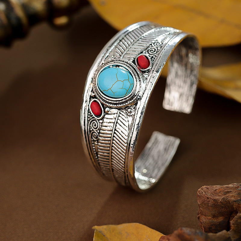 Wholesale Bohemian Natural Turquoise Vintage Carved Metal Bracelet
