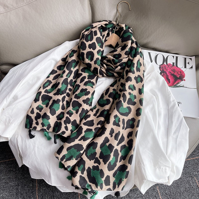 Wholesale Autumn and Winter Cotton and Linen Leopard Print Scarves