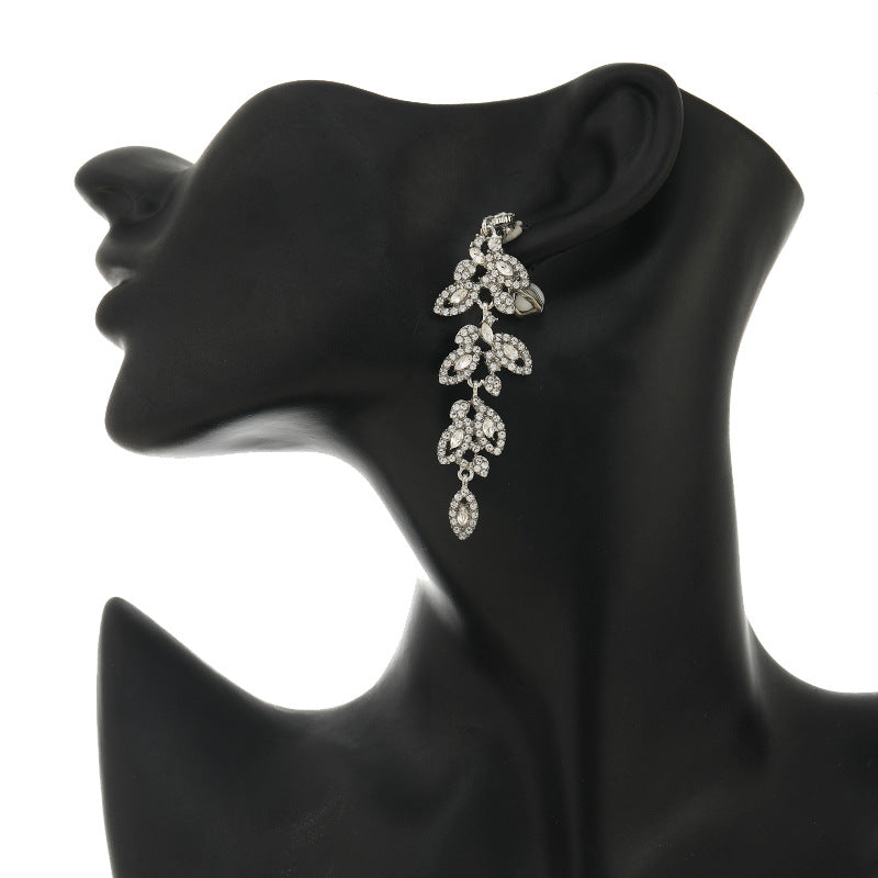 Wholesale Fashion Exaggerated Alloy Diamond Leaf Long Clip Earrings