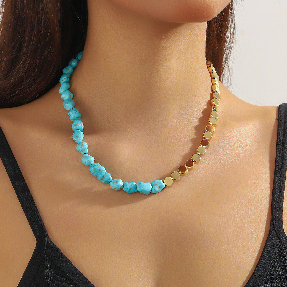 Wholesale Natural stone pendant fashionable and versatile turquoise necklace