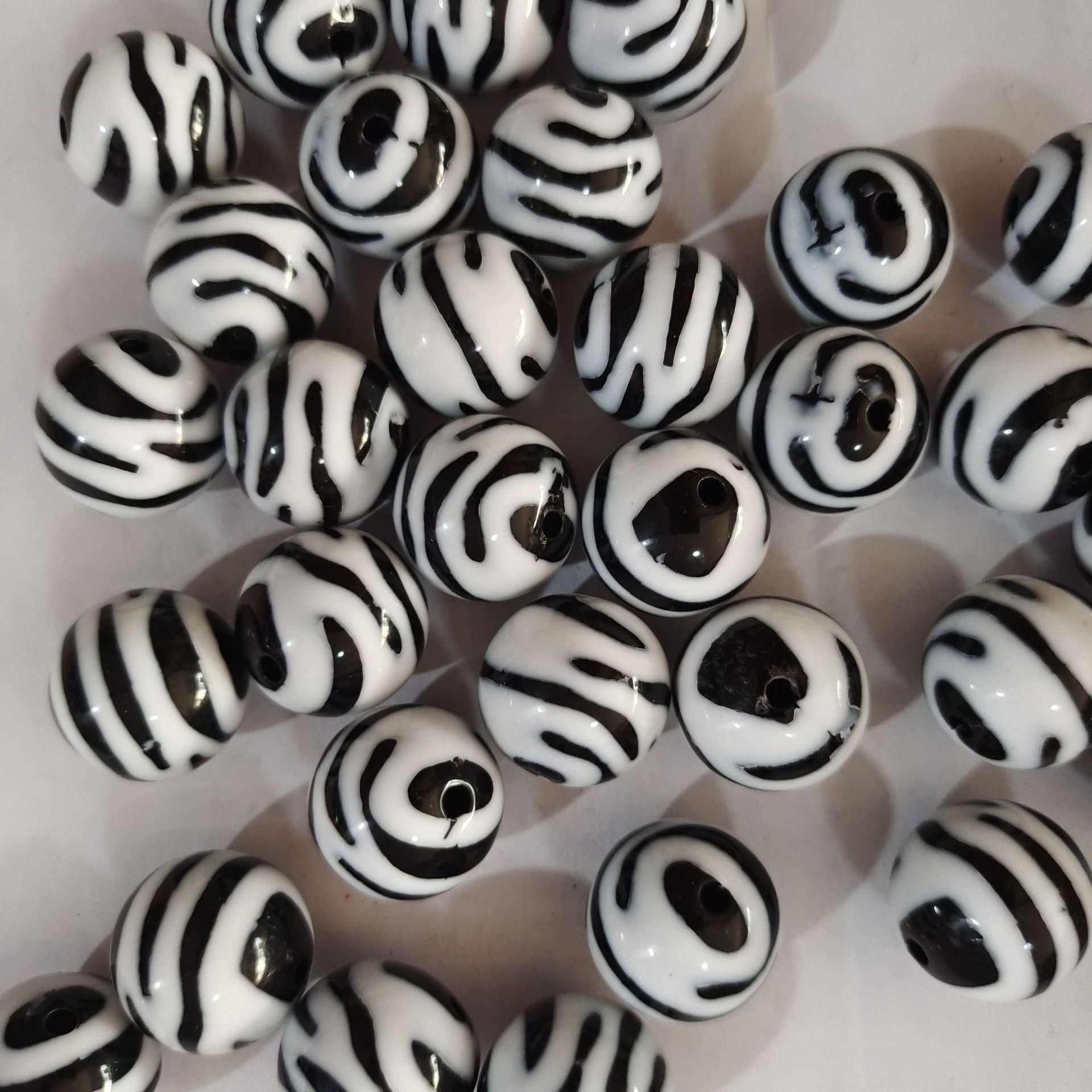 Wholesale 5PCS 20mm Acrylic Zebraprint Printed Bead