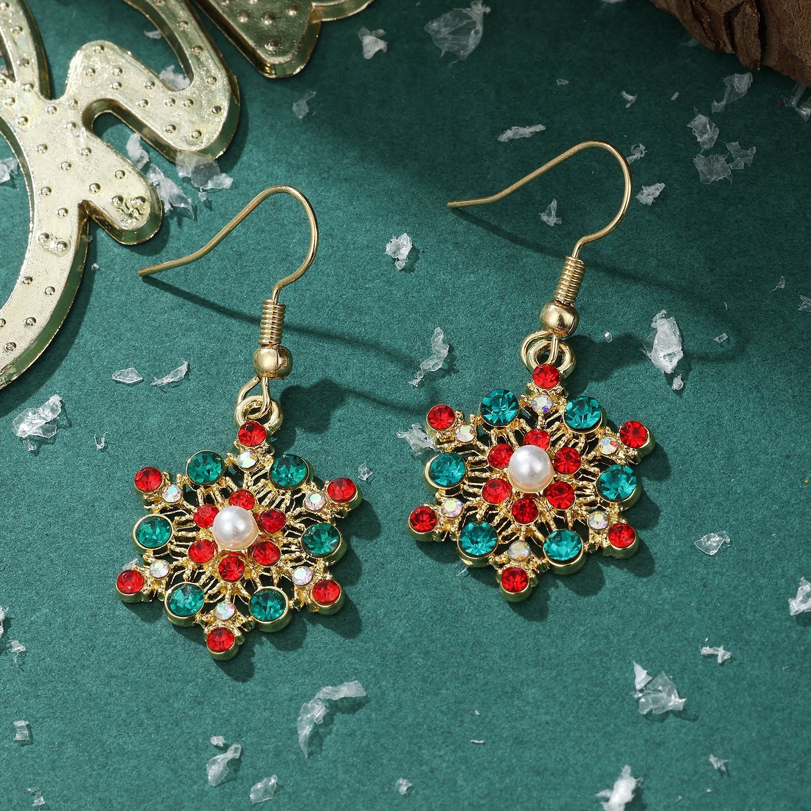 Wholesale Chic Christmas Snowflake Earrings For Women Zinc Alloy Rhinestone Fashion Jewelry Party Gift