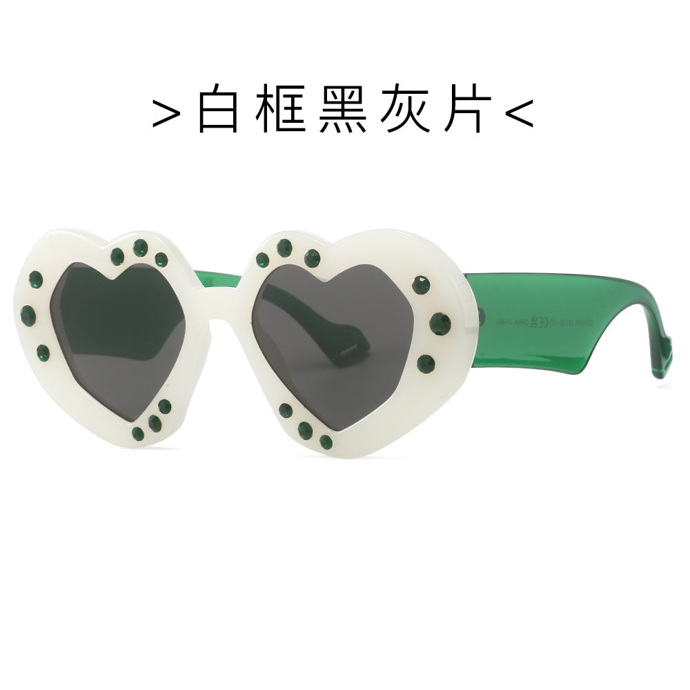 Wholesale Diamond Heart Leopard Print Sunglasses