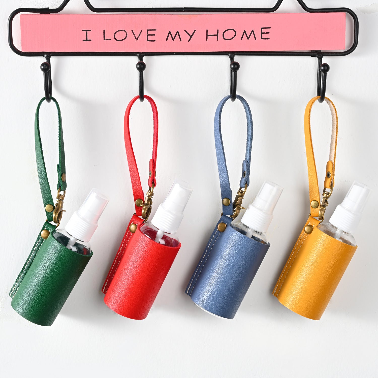 Wholesale PU Bottle Case Keychain