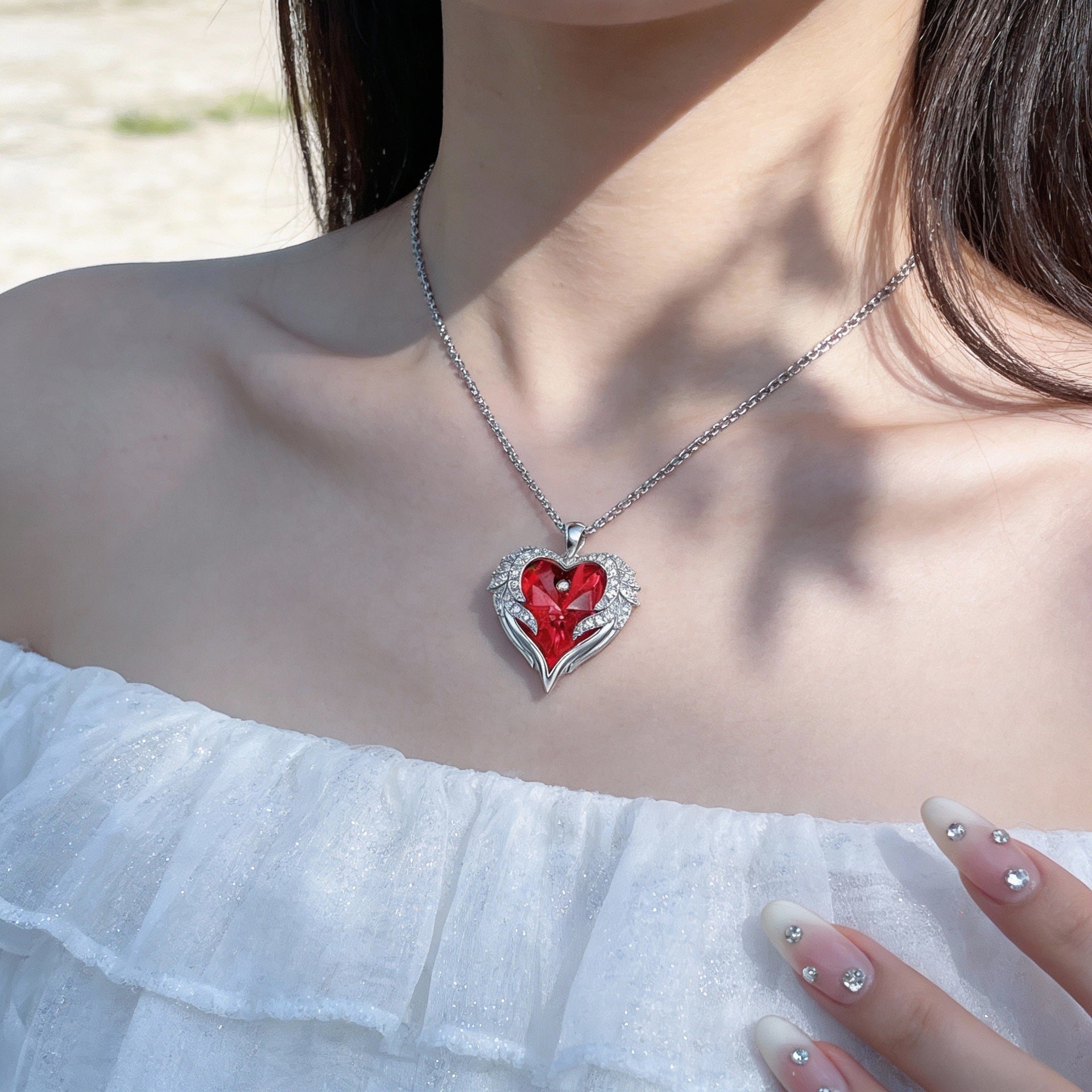 Wholesale Ocean Heart necklace heart-shaped diamond-studded pendant