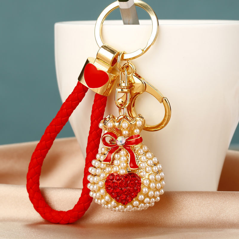 Wholesale Metal Pearl Heart Lucky Bag Keychain Cute Car Key Accessory Bag Charm For Women Gift