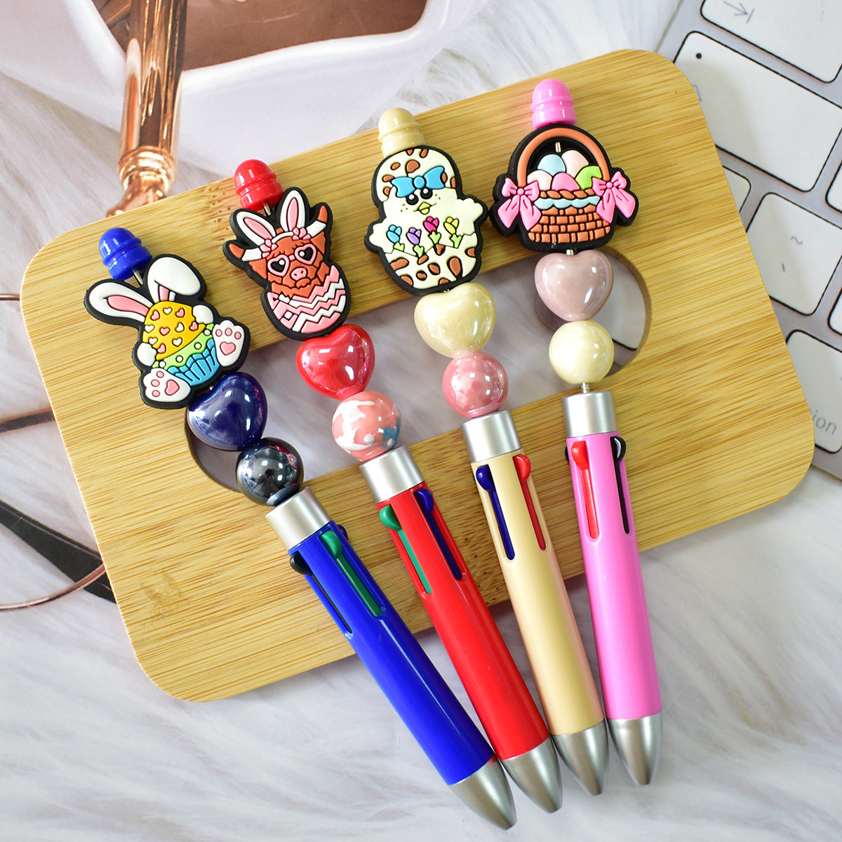 Wholesale  Random 100pcs/pack  Cute cartoon rabbit through-hole beads