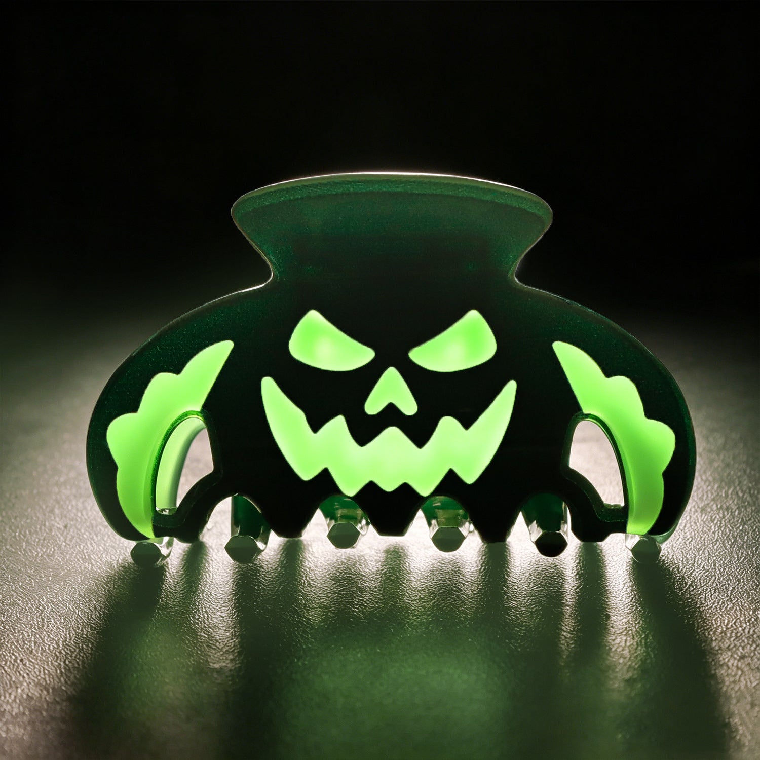 Wholesale Glow In The Dark Carved Pumpkin Acrylic Hair Claw Clip  Women S Fashion Hair Accessory Gift Boutique Resale