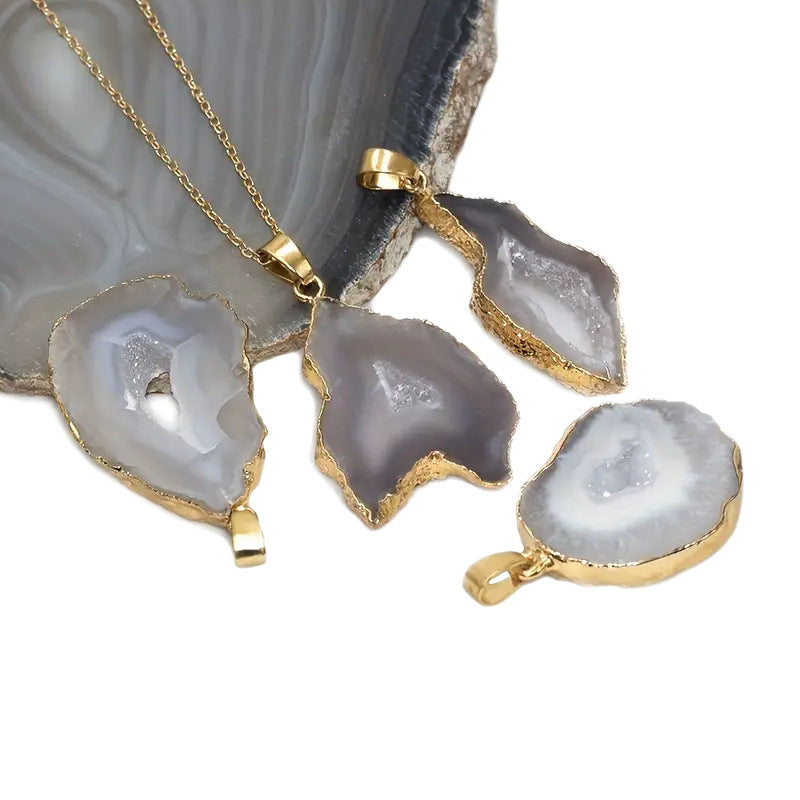 Wholesale Natural stone agate sliced gilded pendant necklace