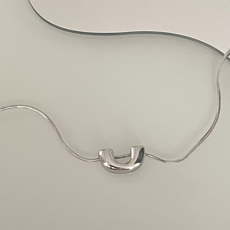 Wholesale U-shaped pendant titanium steel non-fading clavicle chain