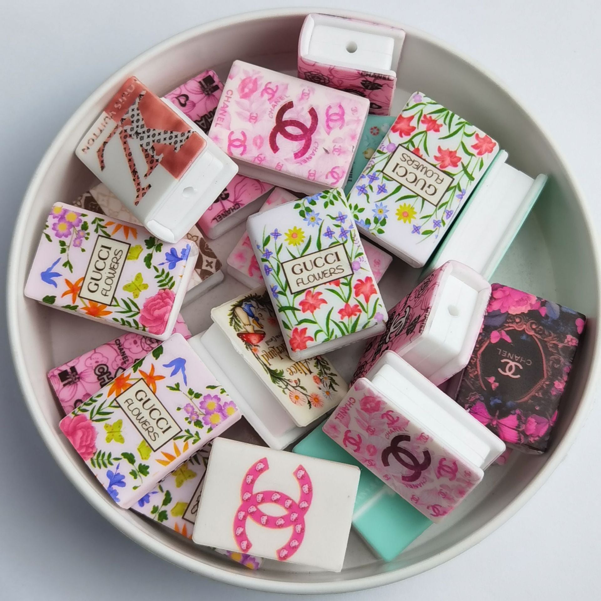 Wholesale 10pcs/pack Silicone Printed 3D Book Cartoon DIY Beads