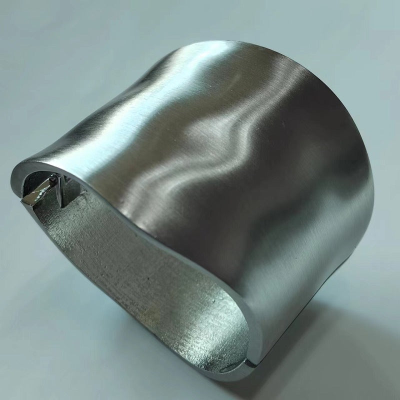 Wholesale Simple Exaggerated Wide Edge Gold Brushed Spring Buckle Female Bracelet