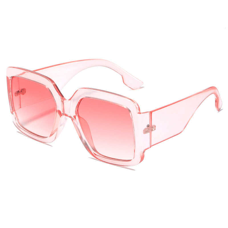 Wholesale Fashionable accessories for traveling and driving: large frame sunglasses