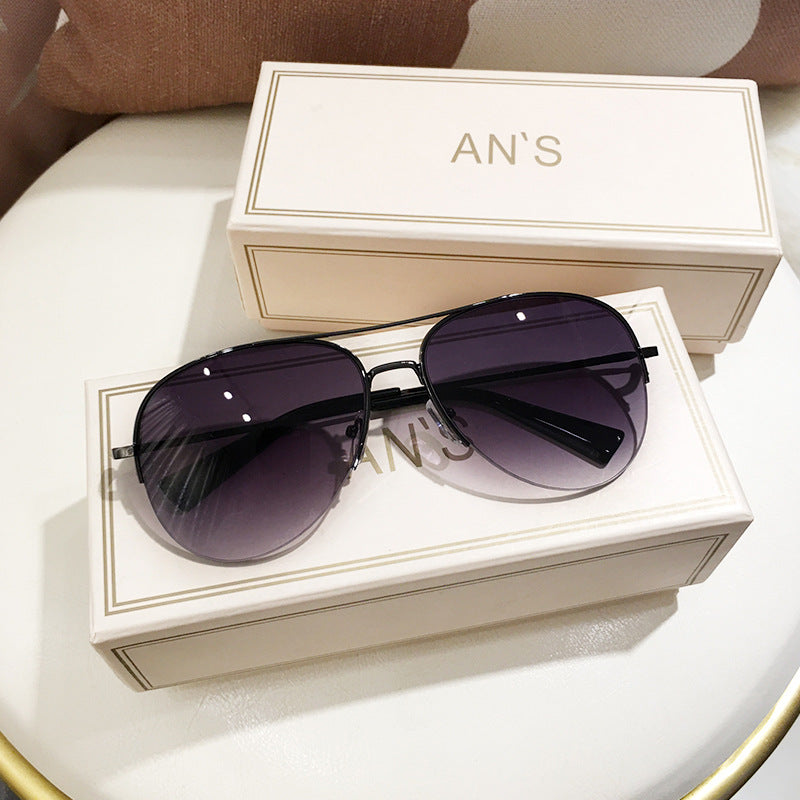 Wholesale Men's and women's sunglasses for driving with large frame toad mirror