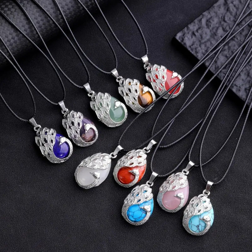 Wholesale Vintage silver-plated cat' s eye peacock pendant necklace