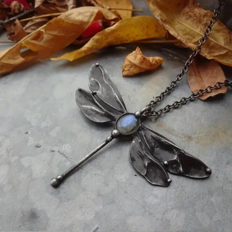Wholesale Vintage Creative Dragonfly Alloy Pendant Necklace