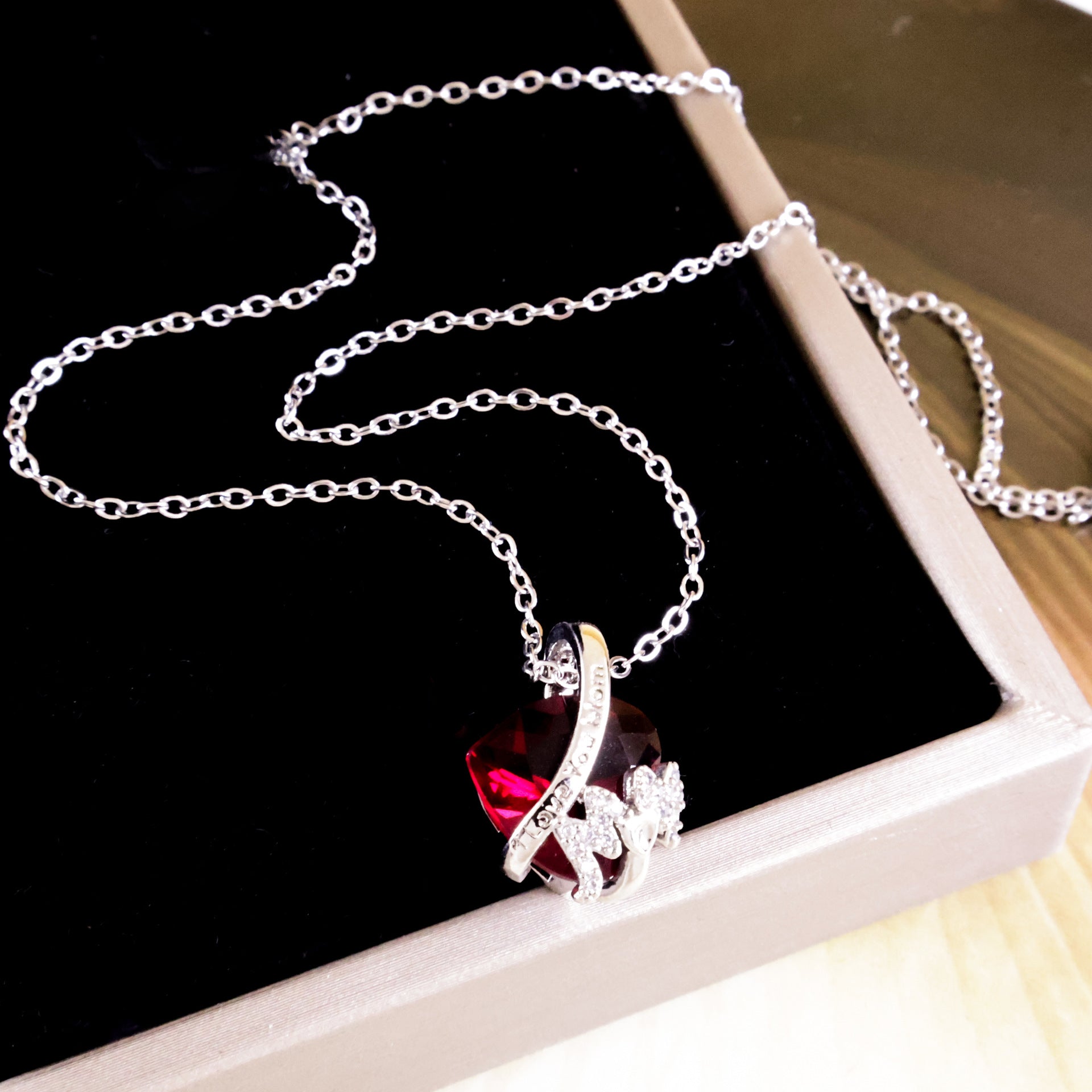 Wholesale Titanium Steel Heart Necklace