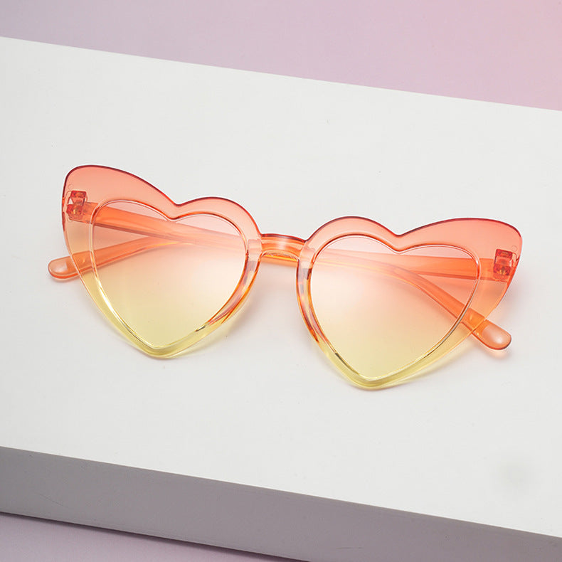 Wholesale new style love ladies sunglasses women fashion big face thin sunglasses