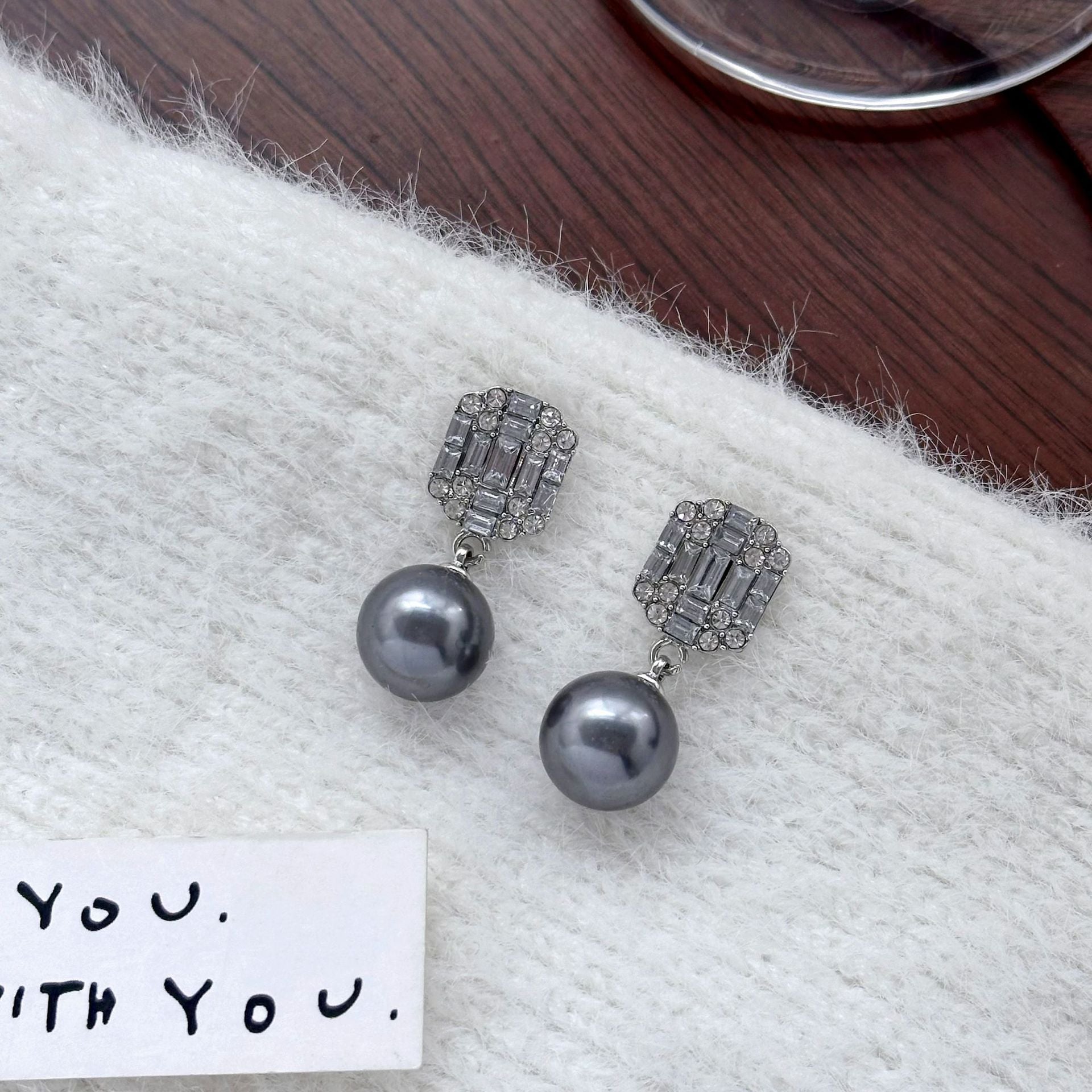 Wholesale Geometric Square Diamond Inlaid Pearl Alloy Earrings