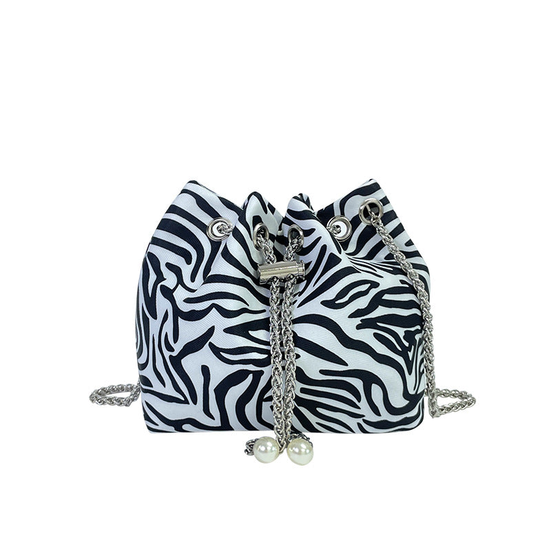 Wholesale Canvas Cow Print Leopard Chain Shoulder Bag
