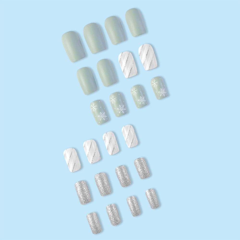 Wholesale Christmas Silver Snowflake Plastic Nail Polish Wearable Nails