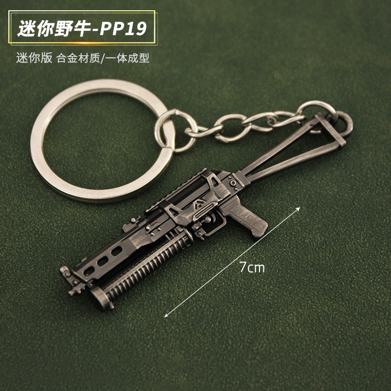 Wholesale Mini Metal Gun Model Keychain P90 S686 Dp-28 Alloy Pendant Small Decorative Toy Office Culture Metal Crafts