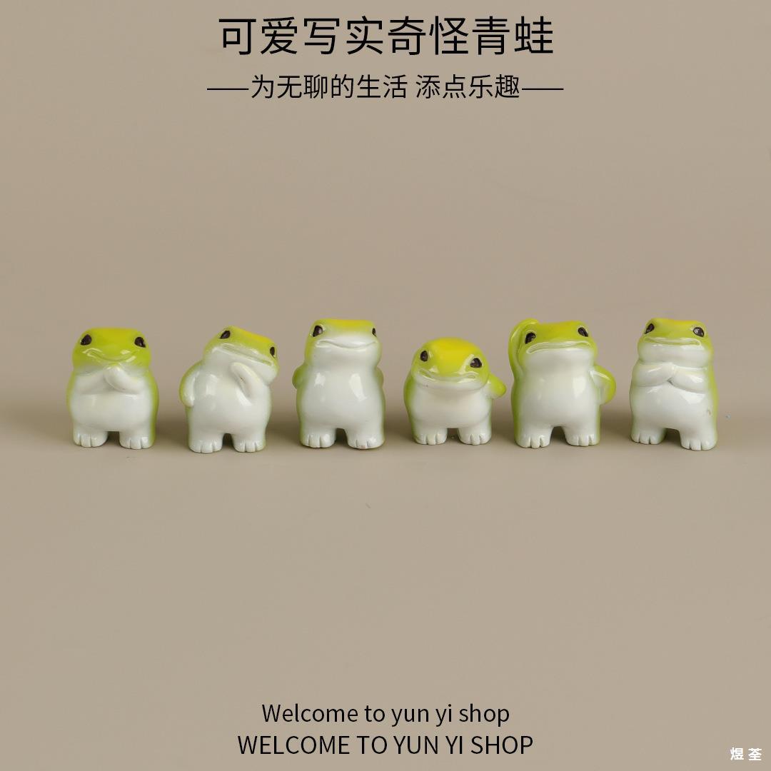 Wholesale Landscape frog figurine accessories decoration resin desktop crafts decoration