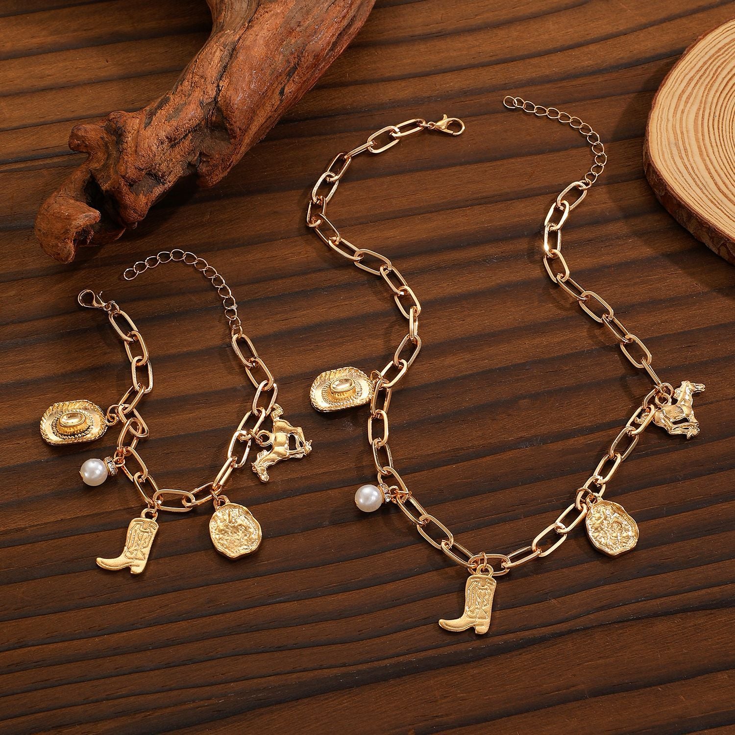 Wholesale Retro Western Style Pearl Necklace And Bracelet Jewelry Set For Women Animal Pendant Fashion Accessory Gift