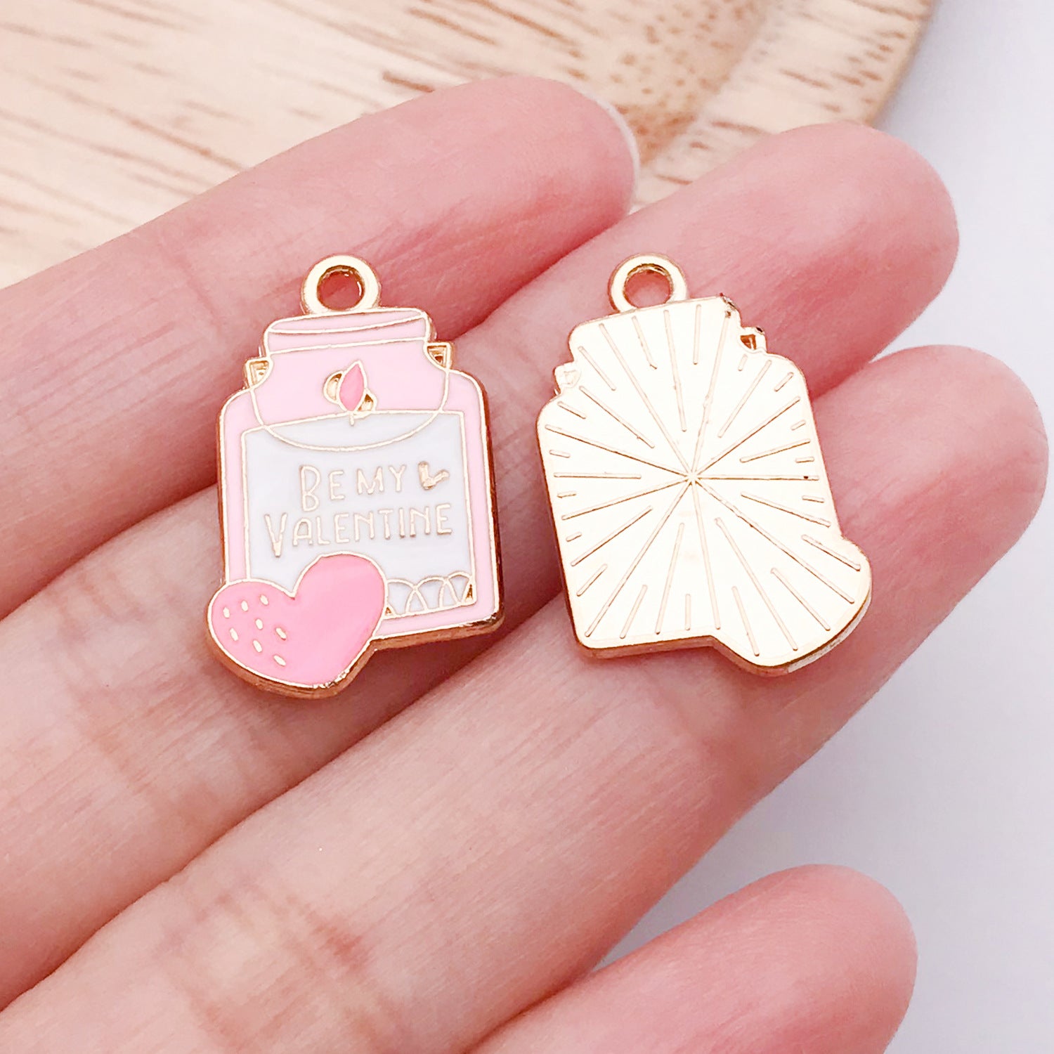 Wholesale Valentine' s Day Love Variety Cartoon Jewelry Accessories Pendant
