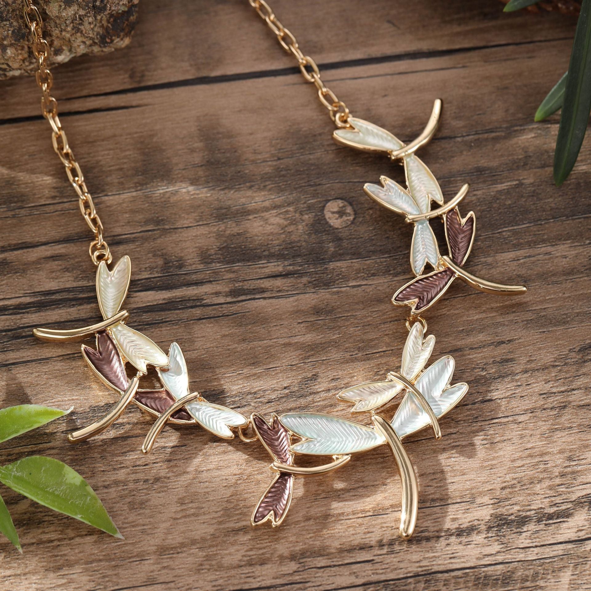 Wholesale New Colorful Painting Oil Dragonfly Flying Necklace