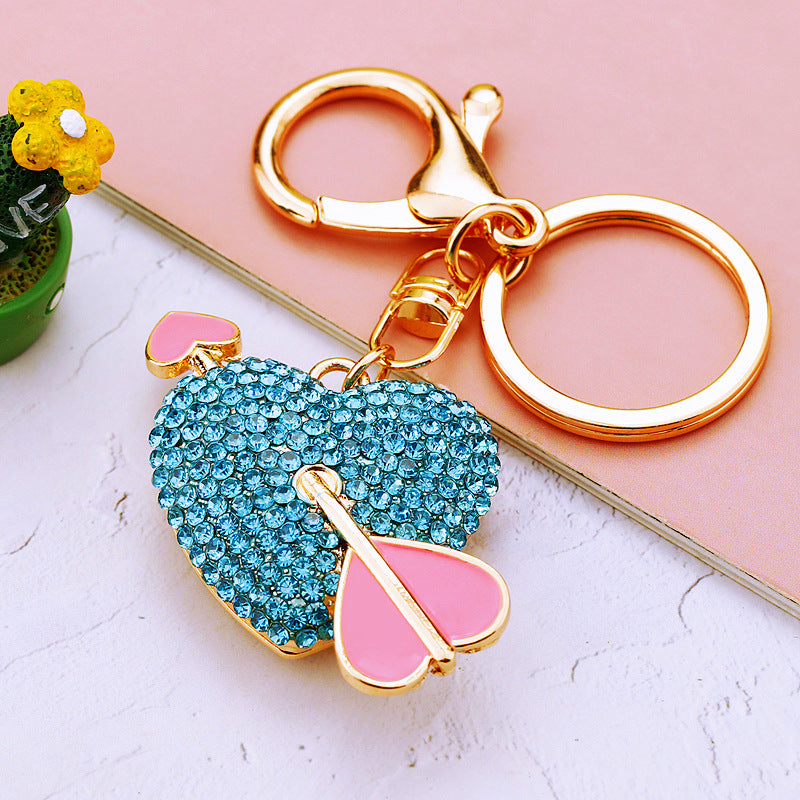 Wholesale Diamond-encrusted One-arrow Heart-piercing Love  Metal  Keychain