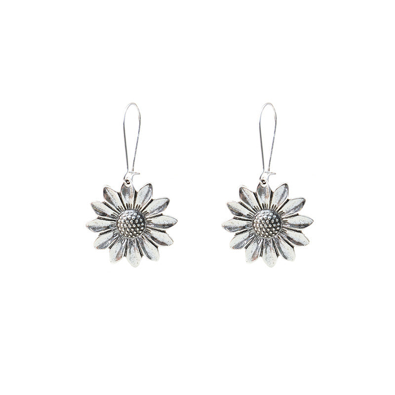 Wholesale Vintage Three-dimensional Flower Bohemian Chrysanthemum Dandelion  Alloy Earrings