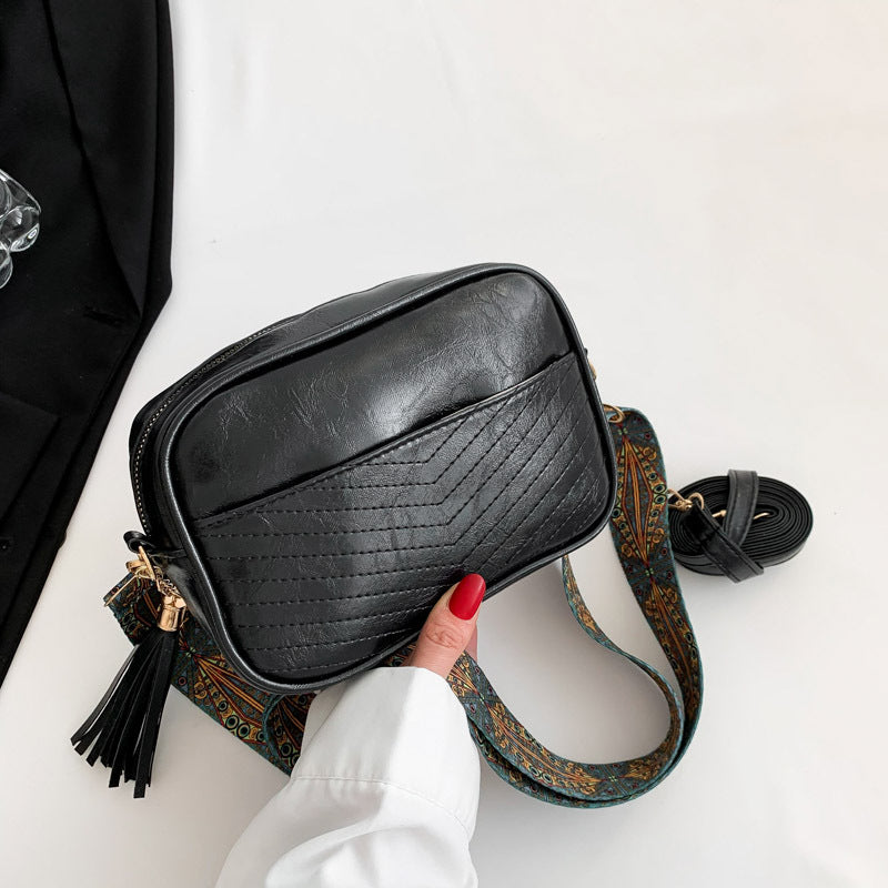 Wholesale PU Retro Wide Shoulder Strap Crossbody Bag Shoulder Bag