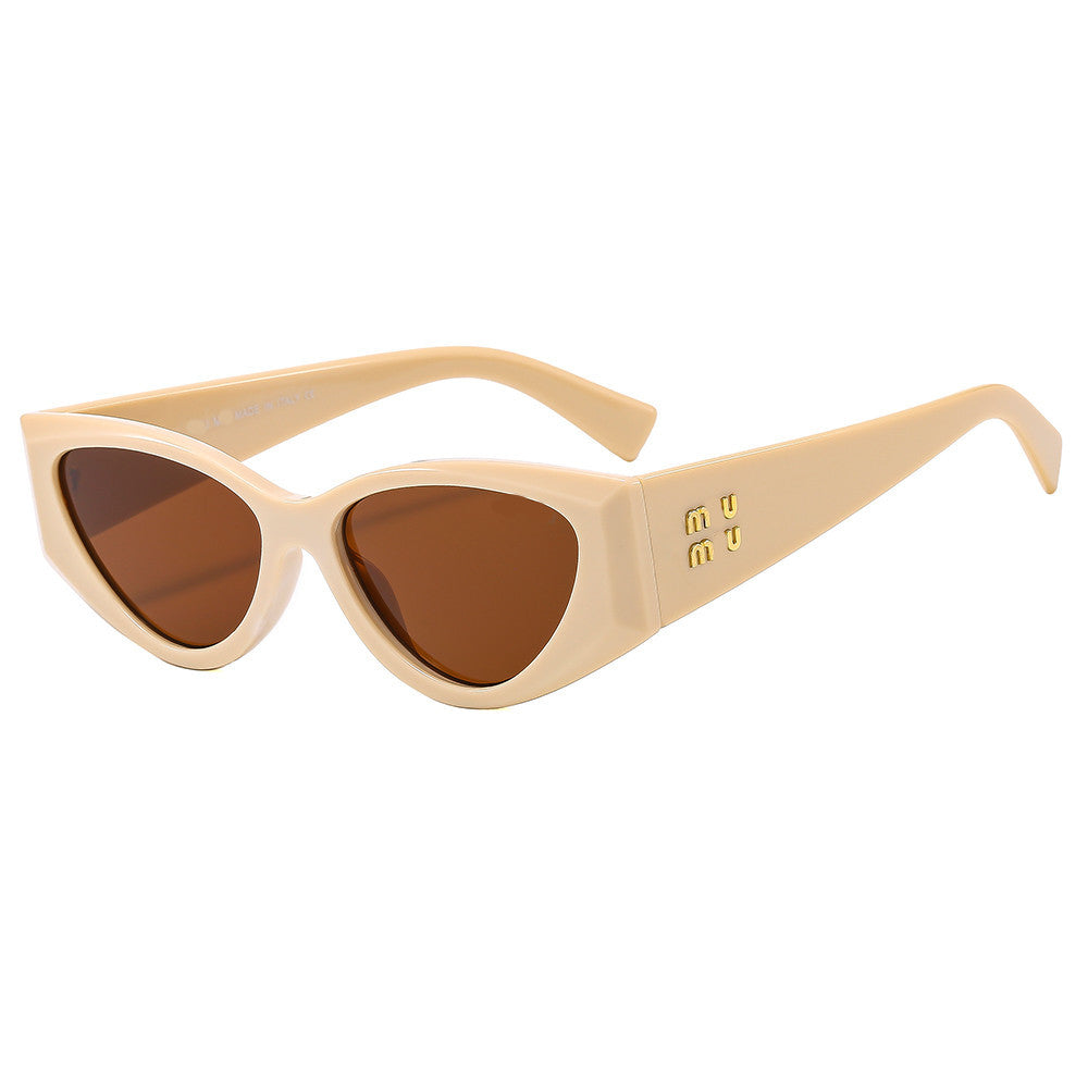 Wholesale Fashion men' s and women' s sunglasses personalized all-matching glasses